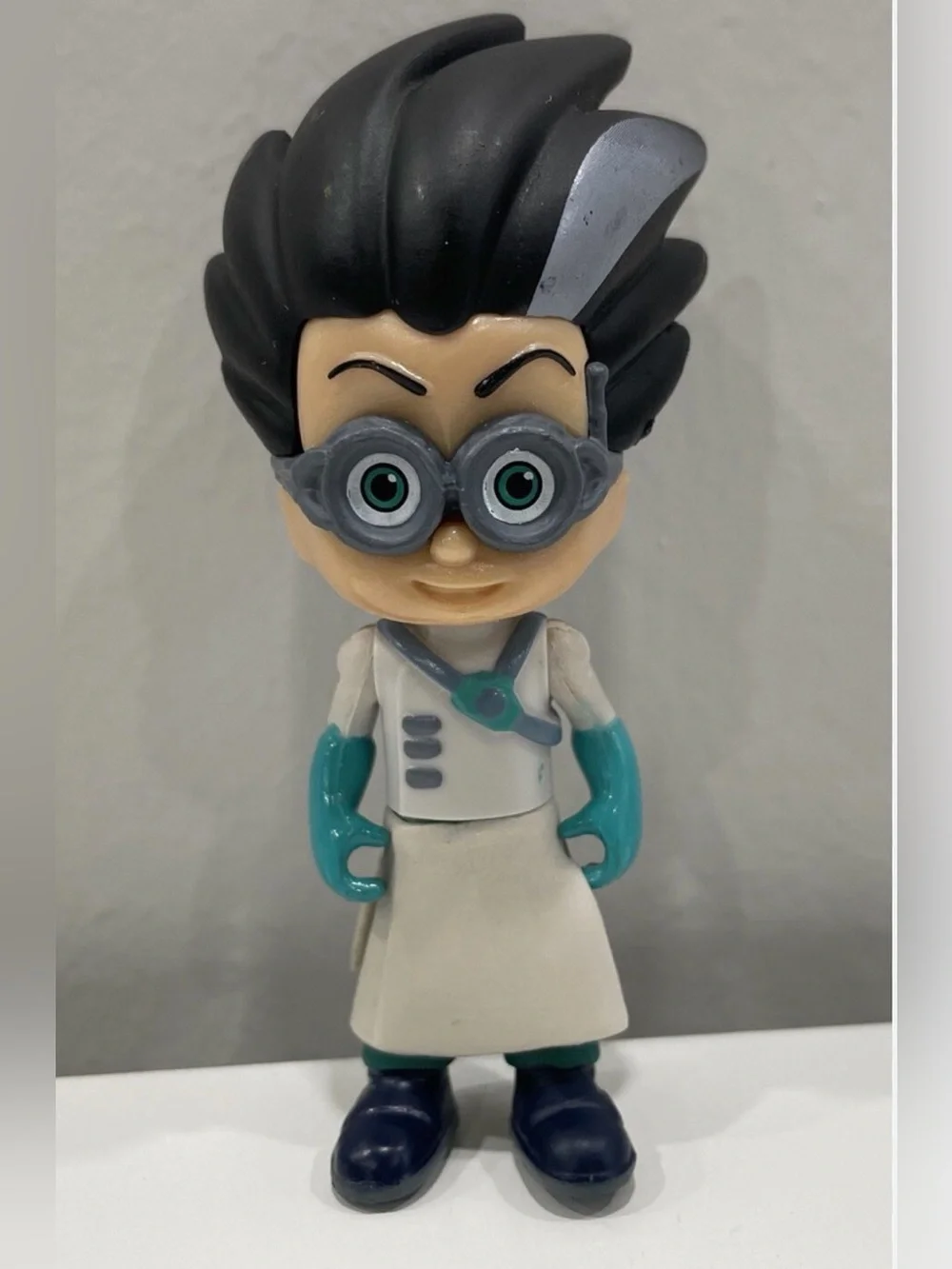 PJ Masks Villain Romeo Figure 3.5 Inches Mad Scientist Villain Poseable Figure